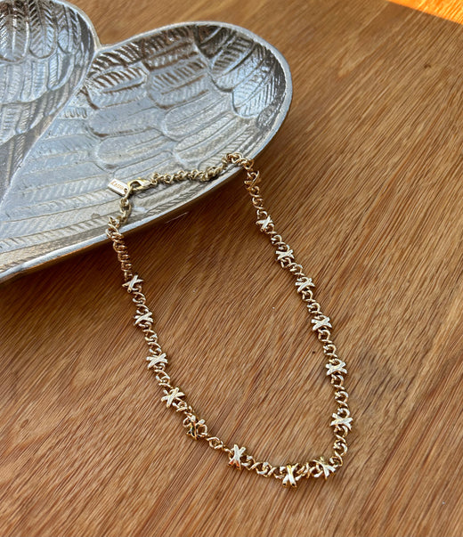 Kisses Necklace